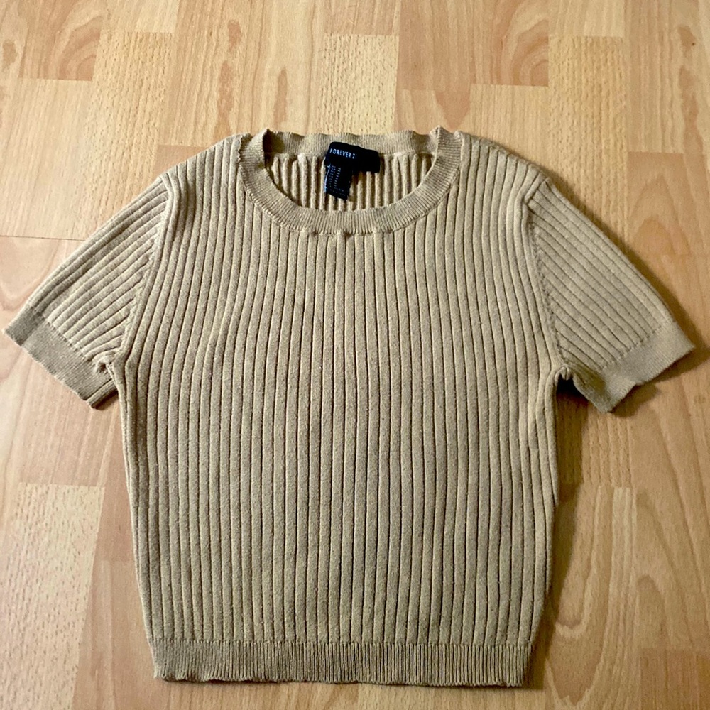 Ribbed knit crop top